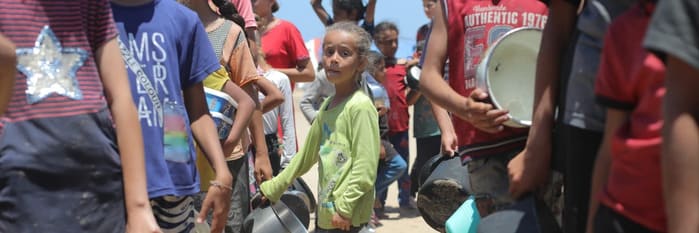 Les frappes incessantes d’Israël rendent les livraisons d’aide à Gaza “pratiquement impossibles”