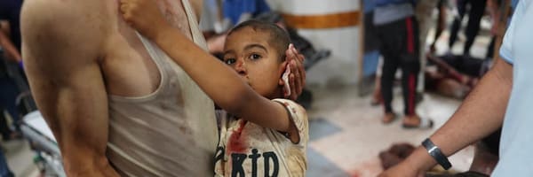 Israël : les bombes à fragmentation éviscère des corps d’enfants à Gaza